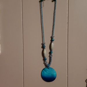 10" sea blue abalone and bead necklace.